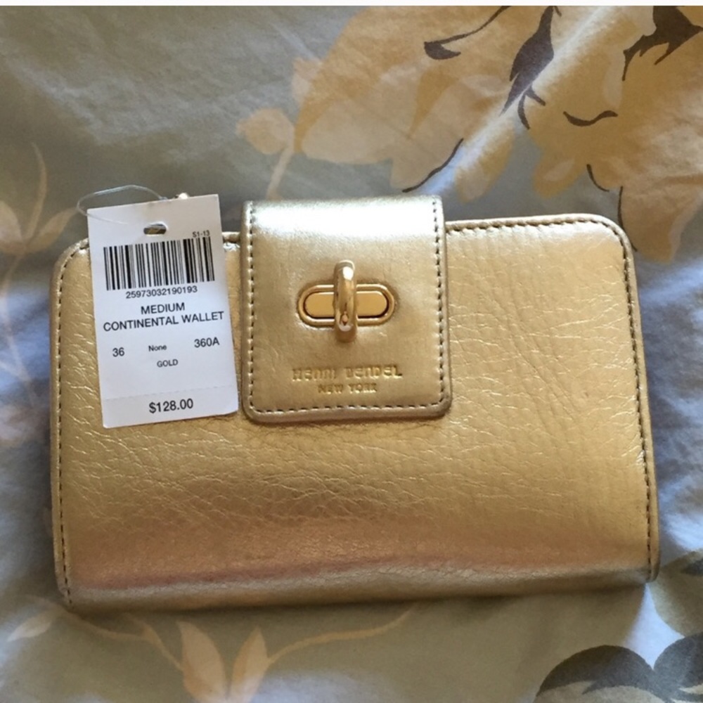 HENRI BENDEL MEDIUM CONTINENTAL WALLET, GOLD